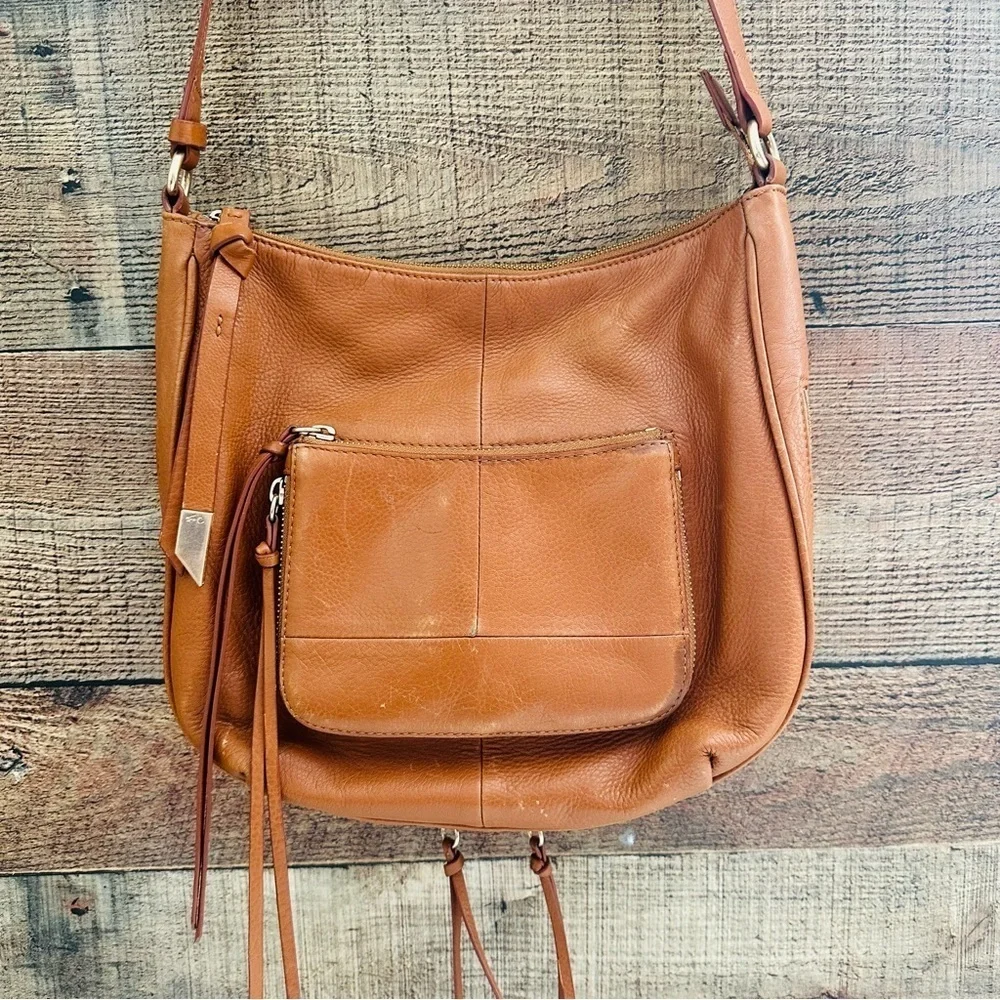 Foley + Corinna pre loved